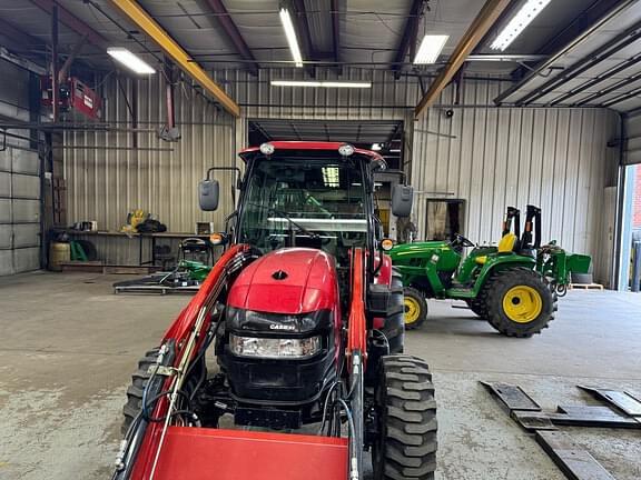 Image of Case IH Farmall 55C equipment image 1