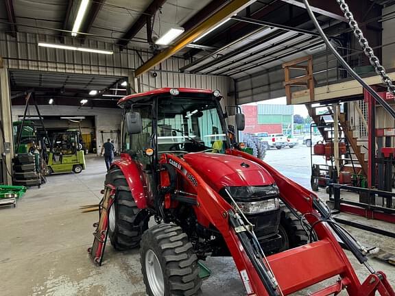 Image of Case IH Farmall 55C equipment image 2