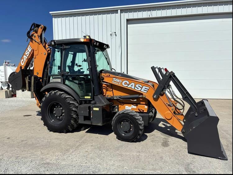 2019 Case 580 Super N Equipment Image0