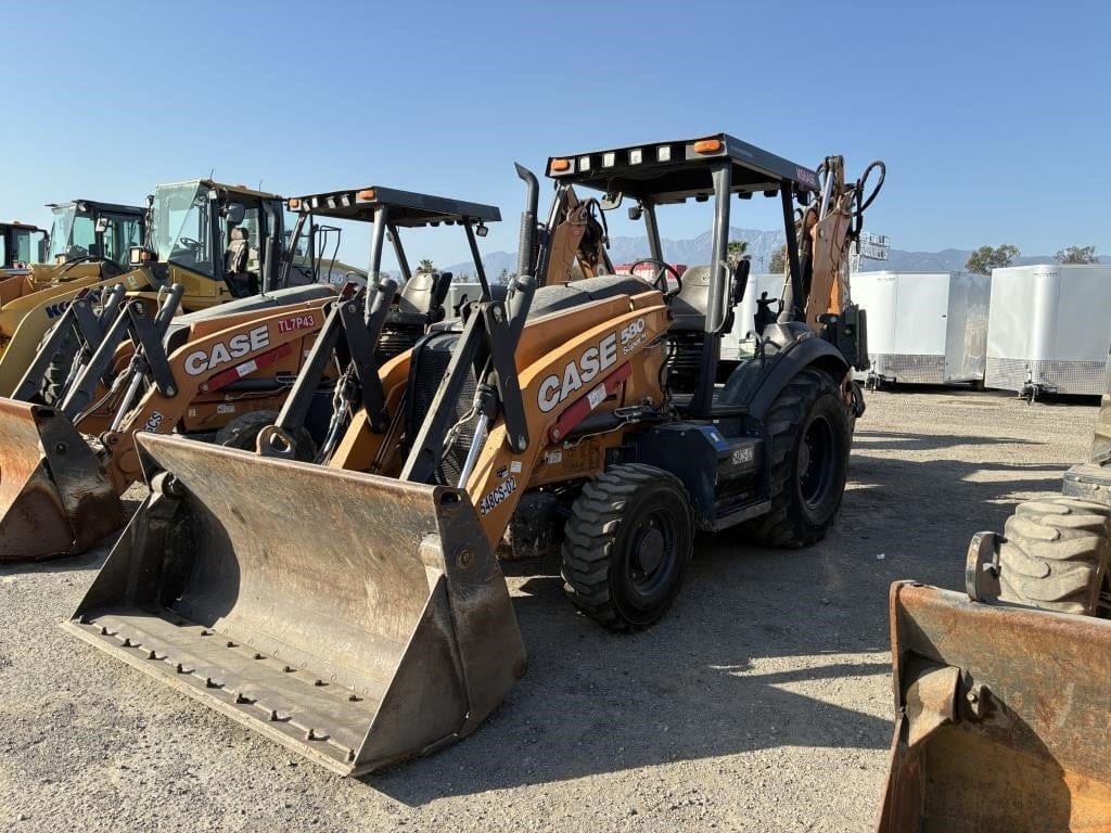 2019 Case 580 Super N Equipment Image0