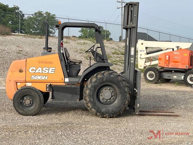 Image of Case 586H equipment image 1