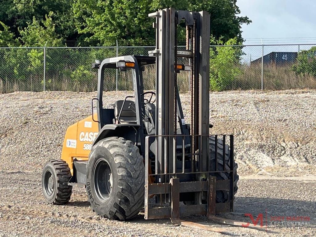 2019 Case 588H Equipment Image0