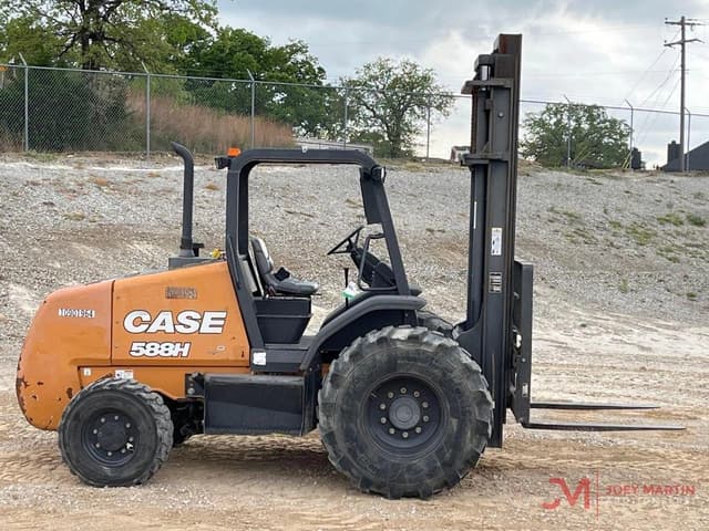 Image of Case 588H equipment image 1
