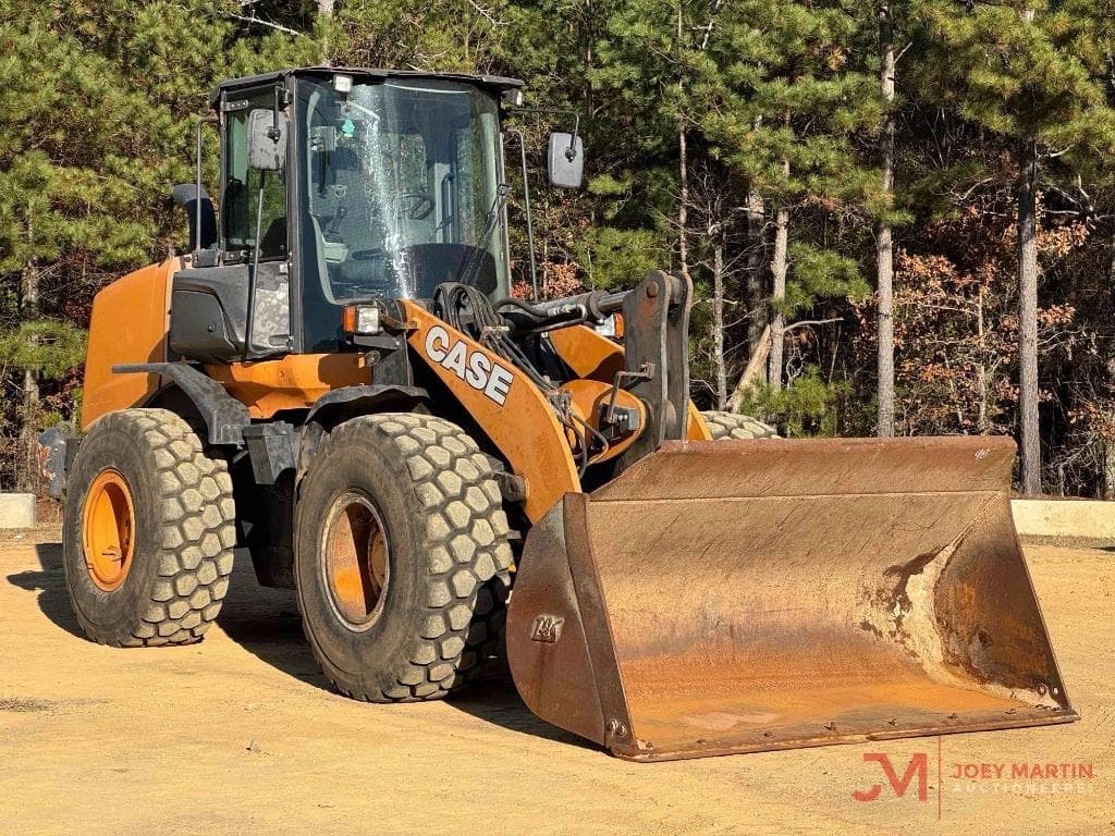 Image of Case 621G Primary image