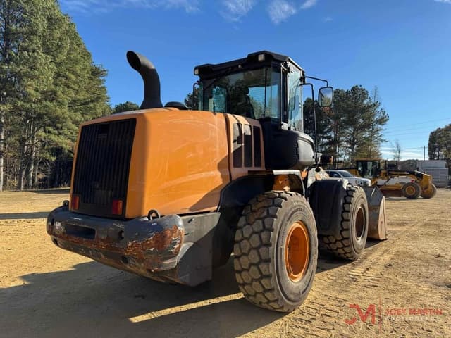 Image of Case 621G equipment image 1