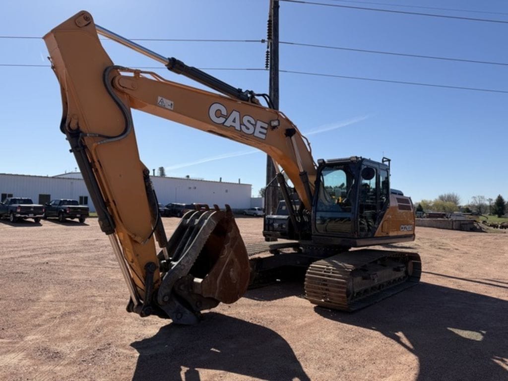 2019 Case CX210D Equipment Image0