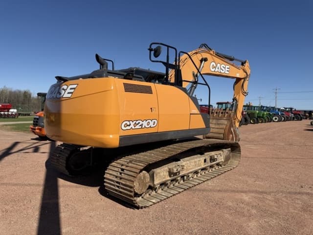 Image of Case CX210D equipment image 4
