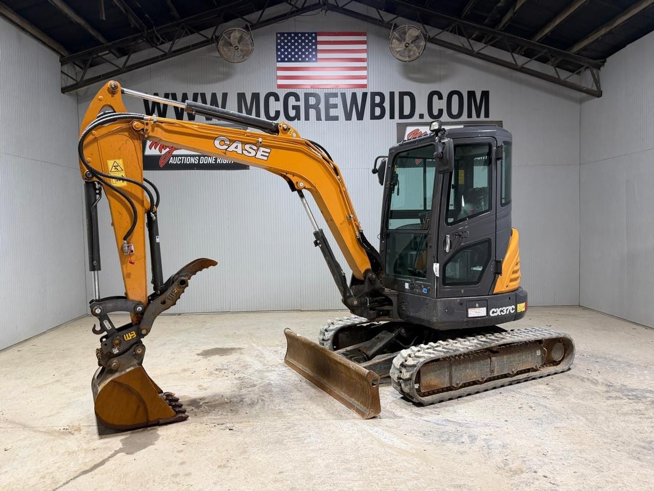 2019 Case CX37C Equipment Image0
