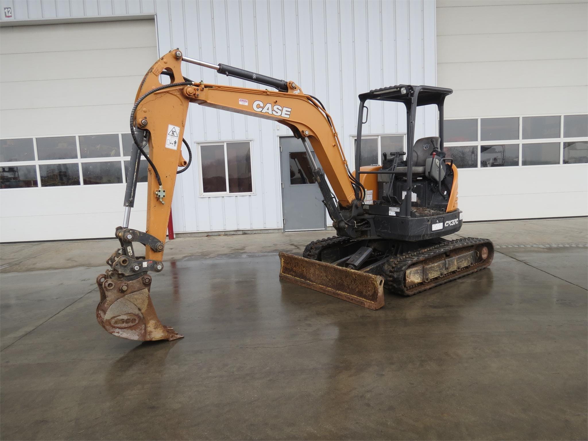 2019 Case CX37C Equipment Image0