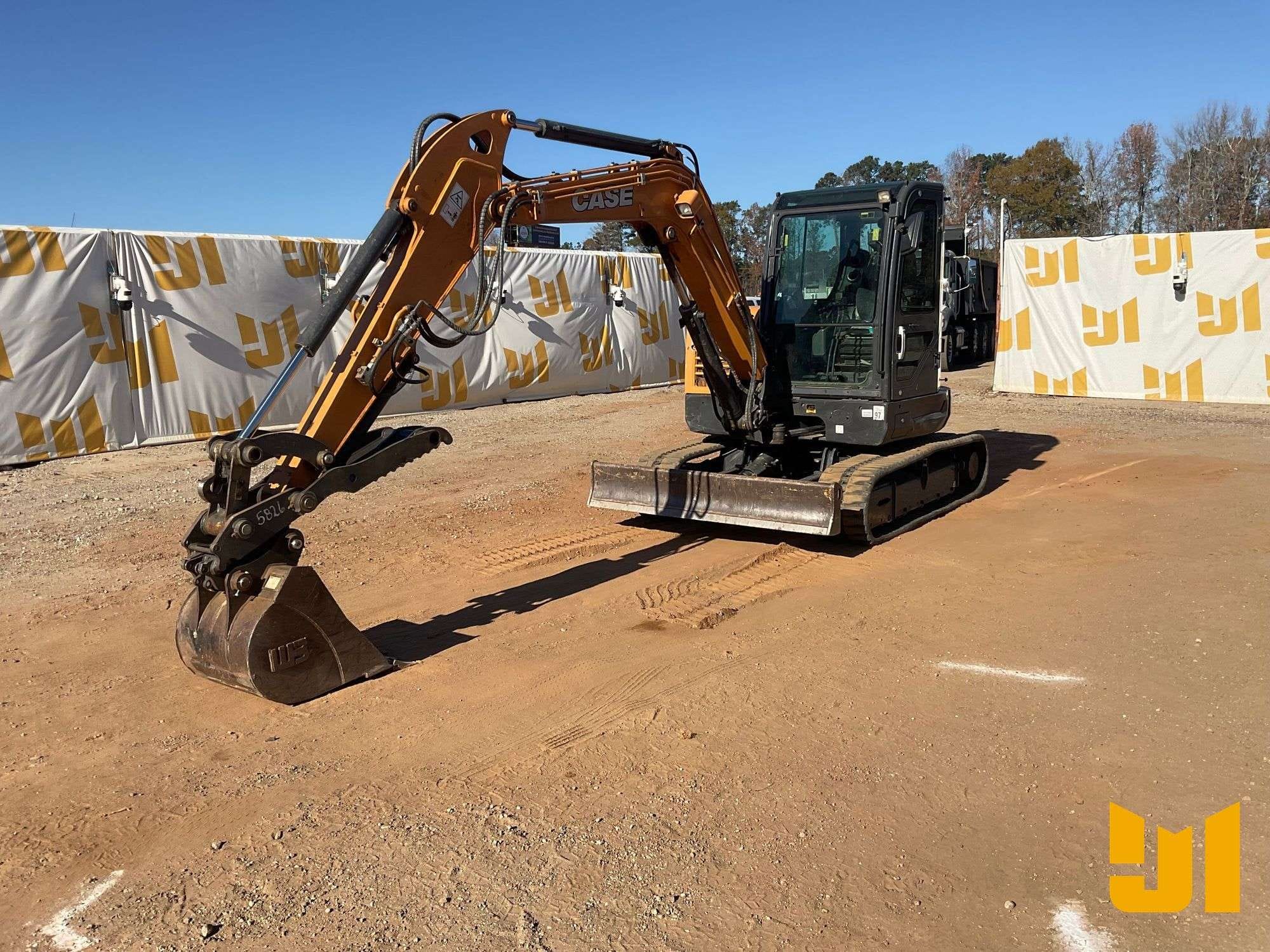 2019 Case CX60C Equipment Image0