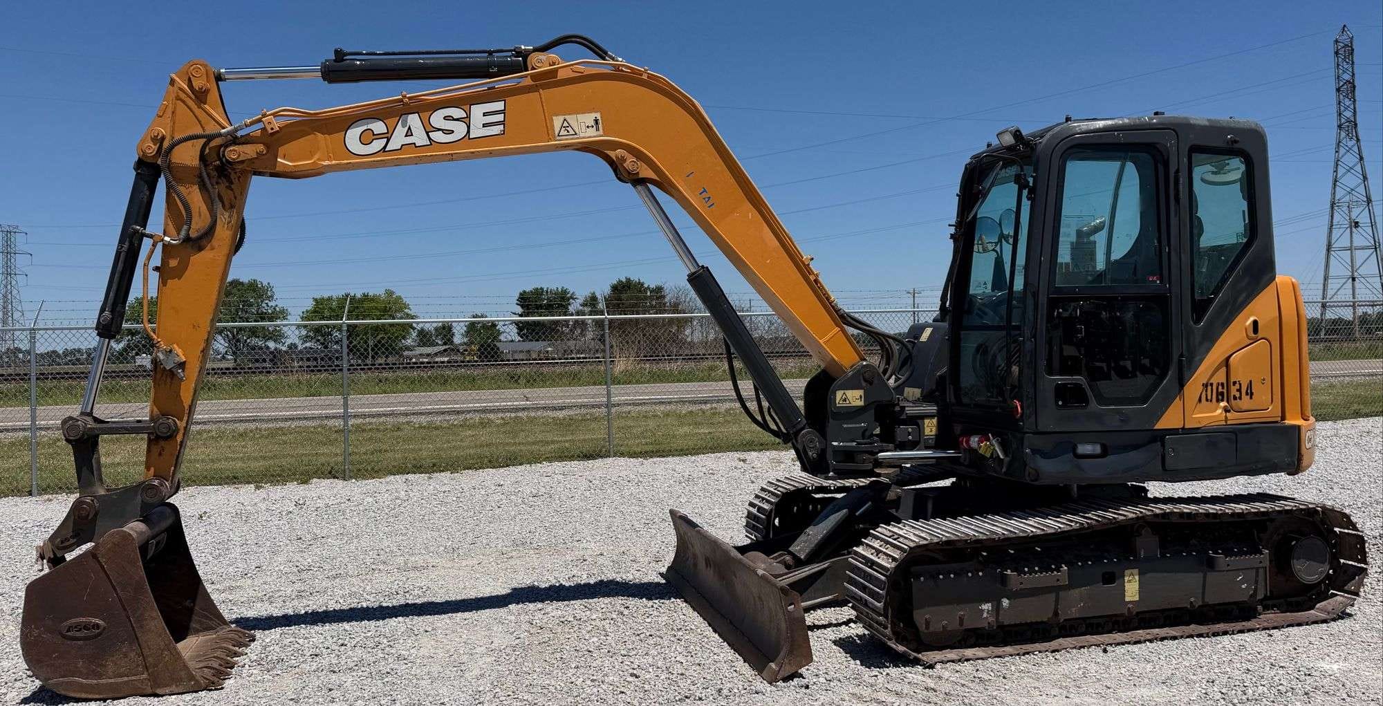 2019 Case CX80C Equipment Image0