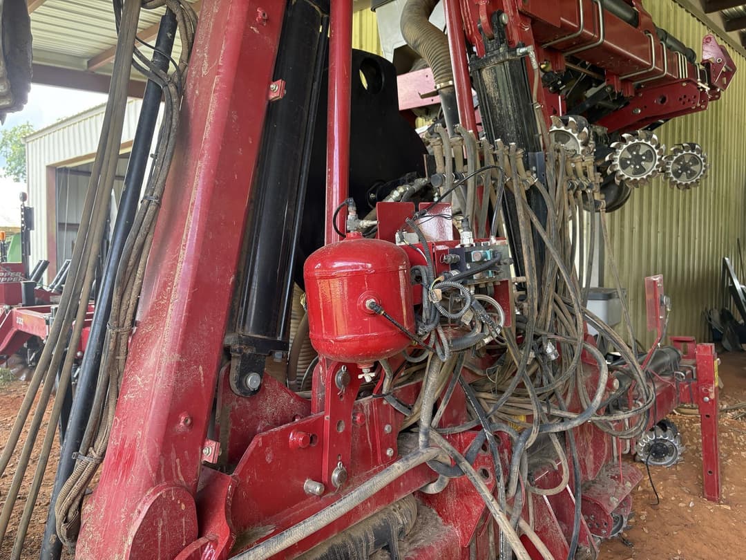 Image of Case IH 1235 Image 0
