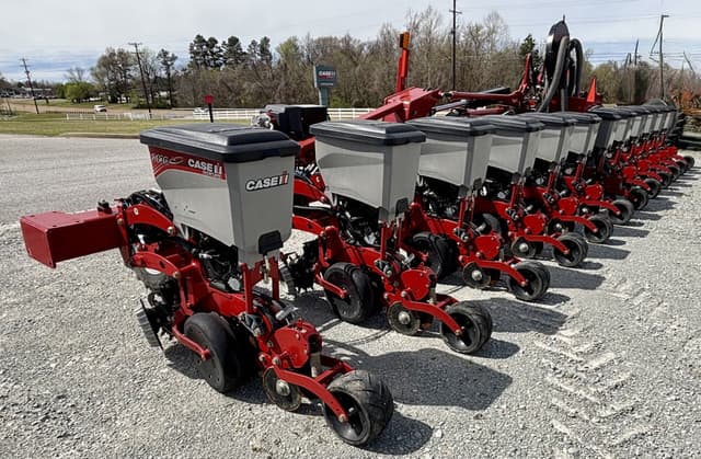 Image of Case IH 2130 equipment image 2