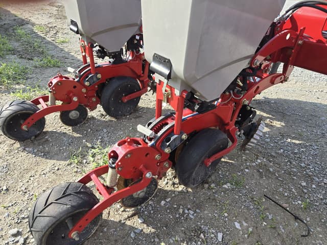 Image of Case IH 2130 equipment image 4