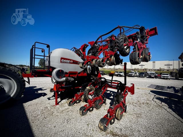 Image of Case IH 2130 equipment image 4