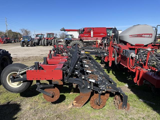 Image of Case IH 2130 equipment image 4