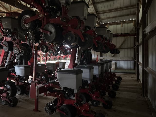 Image of Case IH 2130 equipment image 4