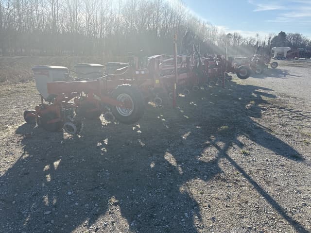 Image of Case IH 2130 equipment image 2