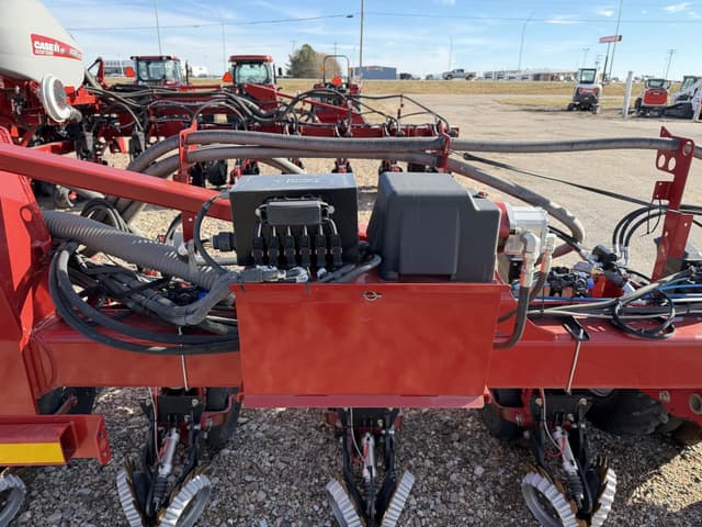 Image of Case IH 2130 equipment image 2