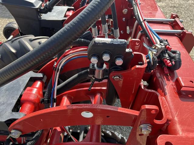 Image of Case IH 2130 equipment image 4