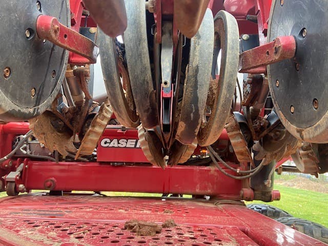 Image of Case IH 2140 equipment image 2