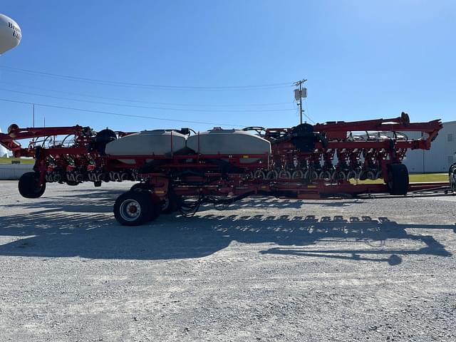 Image of Case IH 2140 equipment image 1