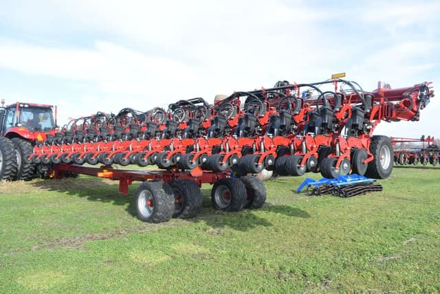 Image of Case IH 2140 equipment image 1