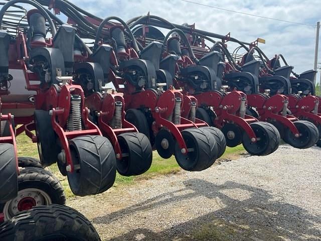 Image of Case IH 2140 equipment image 1