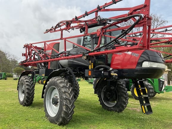 Main image Case IH Patriot 2250
