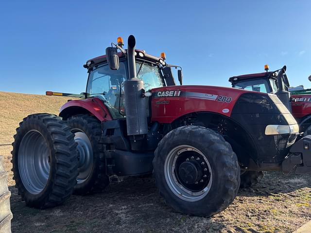 Image of Case IH Magnum 280 equipment image 1