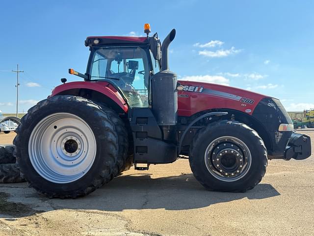 Image of Case IH Magnum 280 equipment image 2