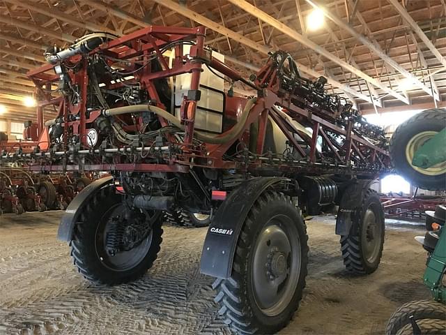 Image of Case IH Patriot 3340 equipment image 2