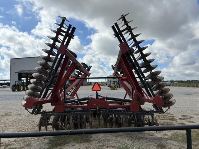 Image of Case IH 345 equipment image 3