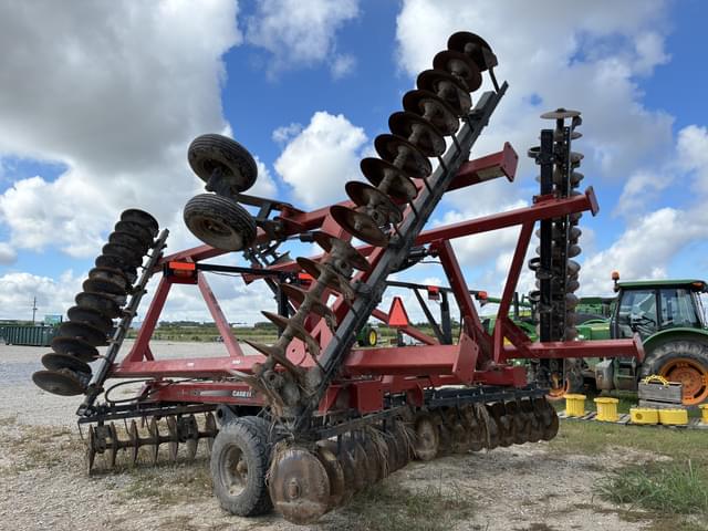 Image of Case IH 345 equipment image 2