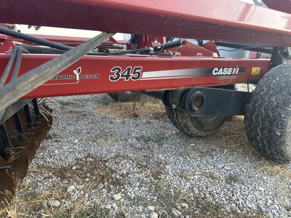 Image of Case IH 345 equipment image 1