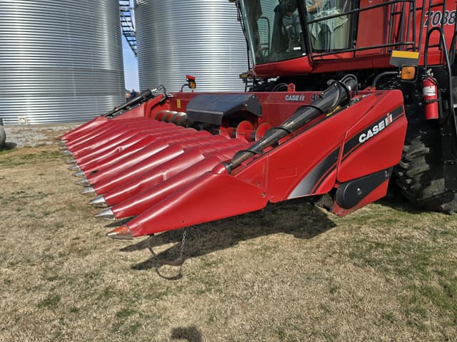 Image of Case IH 4412 equipment image 2