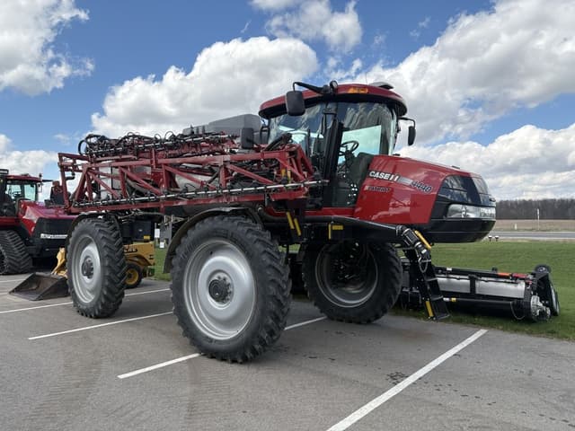Image of Case IH Patriot 4440 equipment image 2