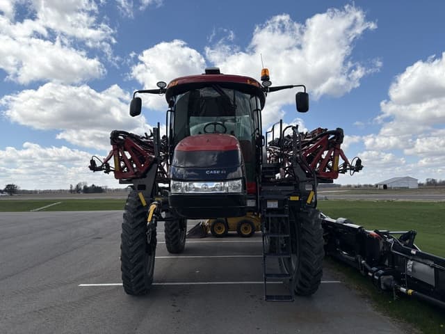 Image of Case IH Patriot 4440 equipment image 1