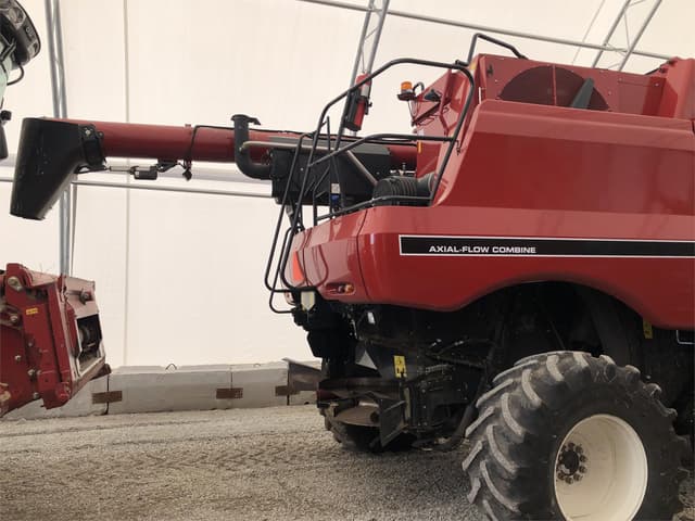 Image of Case IH 6150 equipment image 4