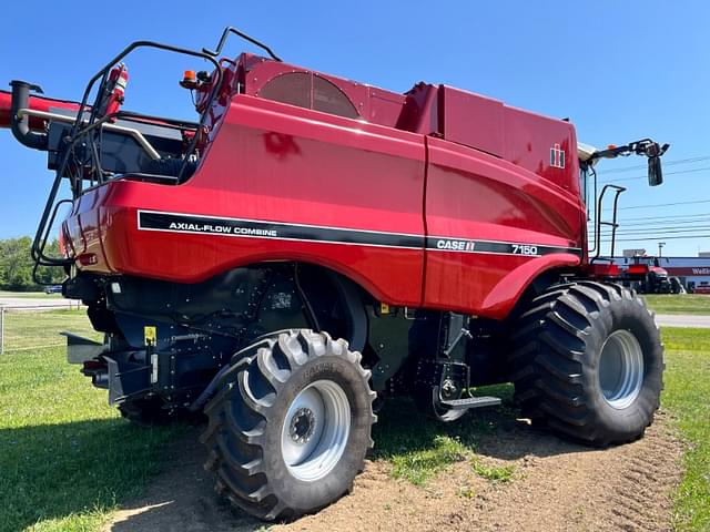 Image of Case IH 7150 equipment image 3