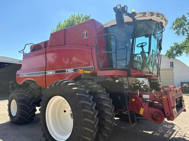 Image of Case IH 7150 equipment image 1