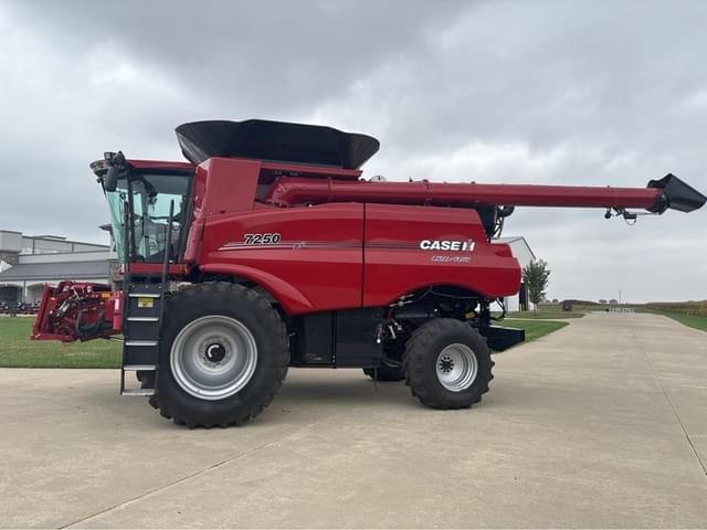 Image of Case IH 7250 equipment image 1