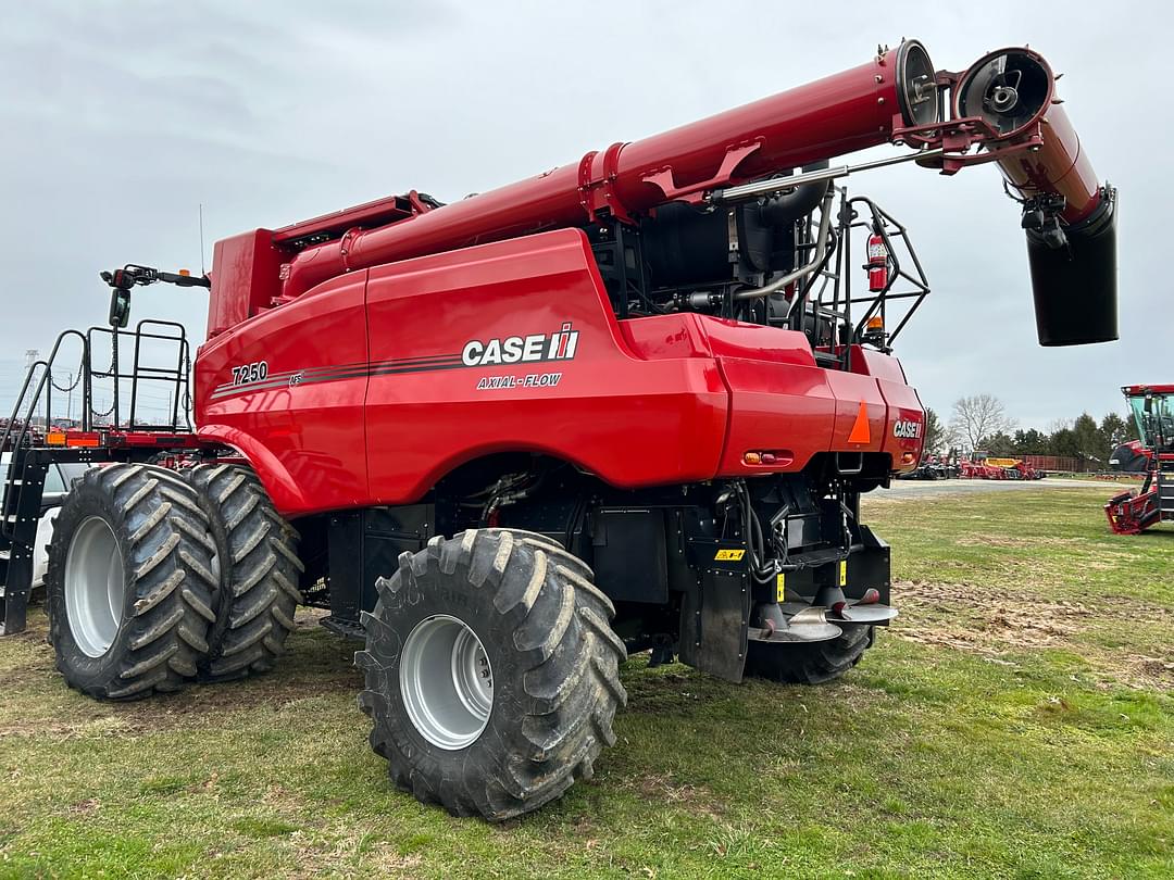 Image of Case IH 7250 Image 1