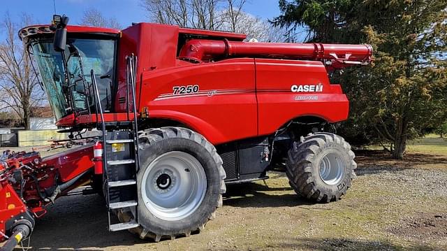 Image of Case IH 7250 equipment image 1