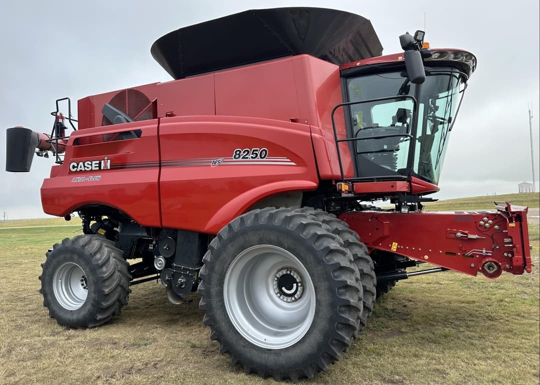 Image of Case IH 8250 Primary image
