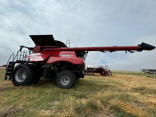 Image of Case IH 8250 equipment image 1