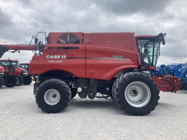 Image of Case IH 8250 equipment image 1