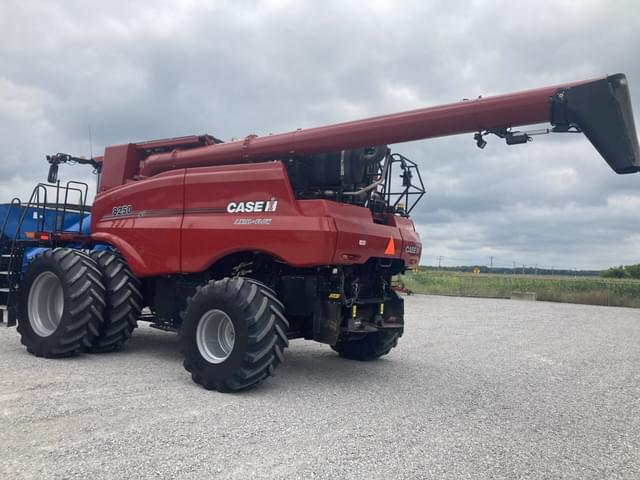 Image of Case IH 8250 equipment image 4