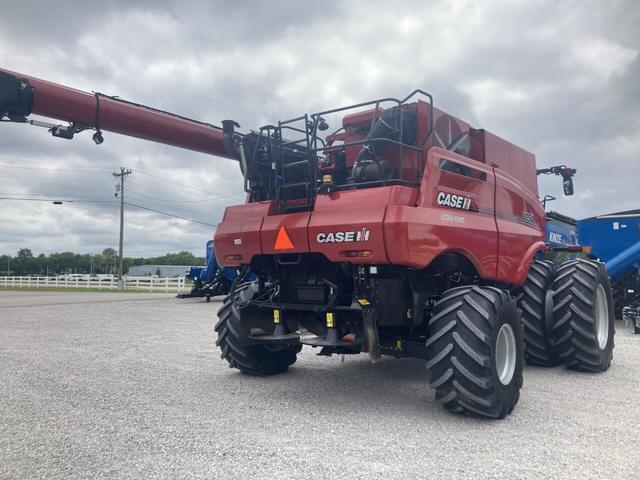 Image of Case IH 8250 equipment image 2