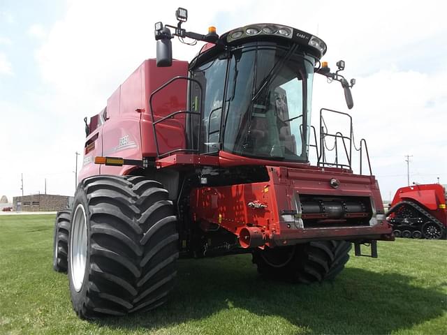 Image of Case IH 8250 equipment image 3